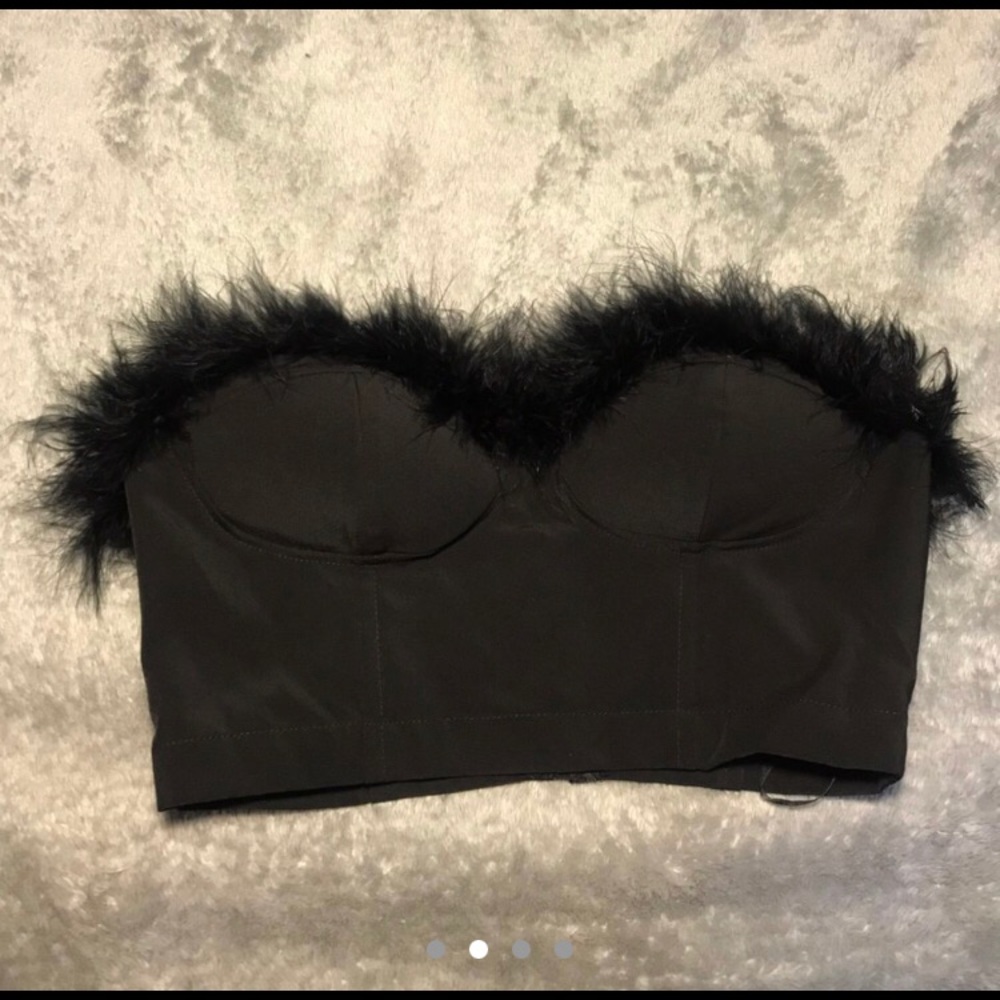 ADORABLE BLACK FEATHER BUSTIER CROP TOP!